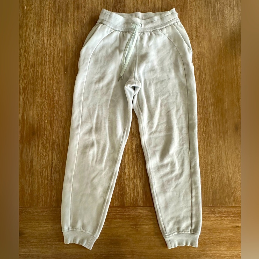 Lululemon Women’s Scuba Jogger Sweatpants